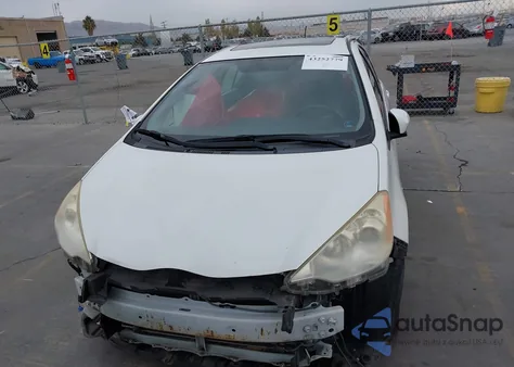 2013 Toyota Prius C Four from USA, damaged, VIN JTDKDTB35D1054089